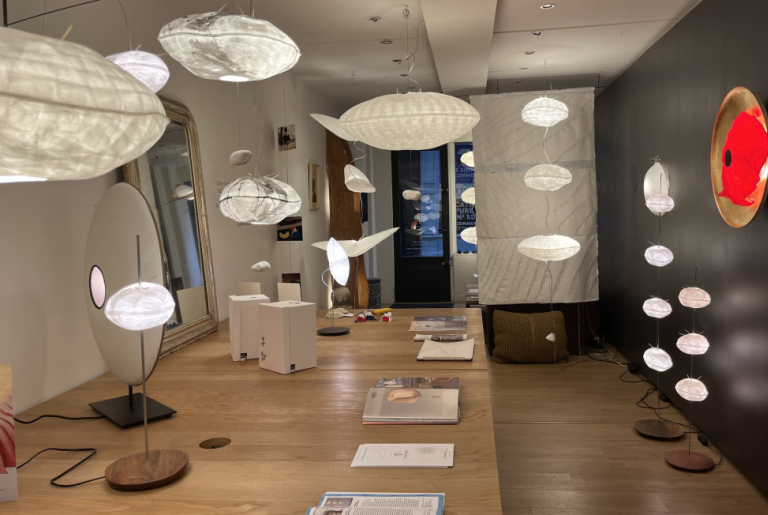 Entrez au showroom et repartez avec le luminaire de votre choix !